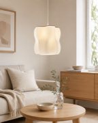 Arya pendant lamp in a living room