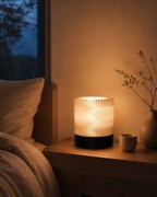 Lampe Wave dans une chambre Japandi