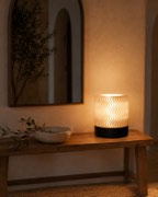 Lampe Wave dans une entrée méditerranéenne