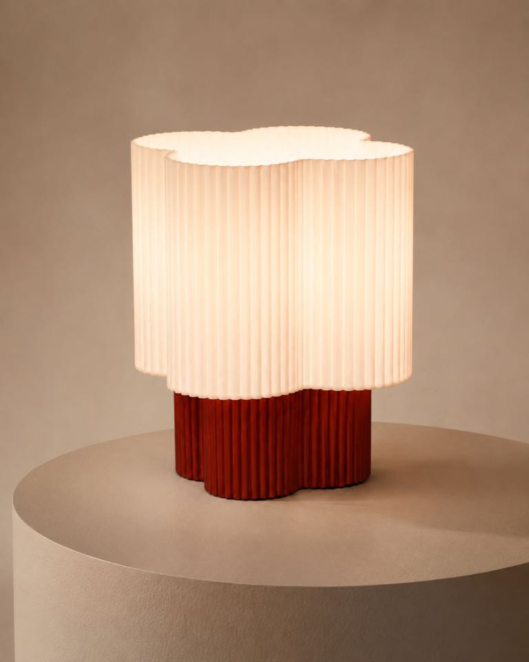 Bloom table lamp