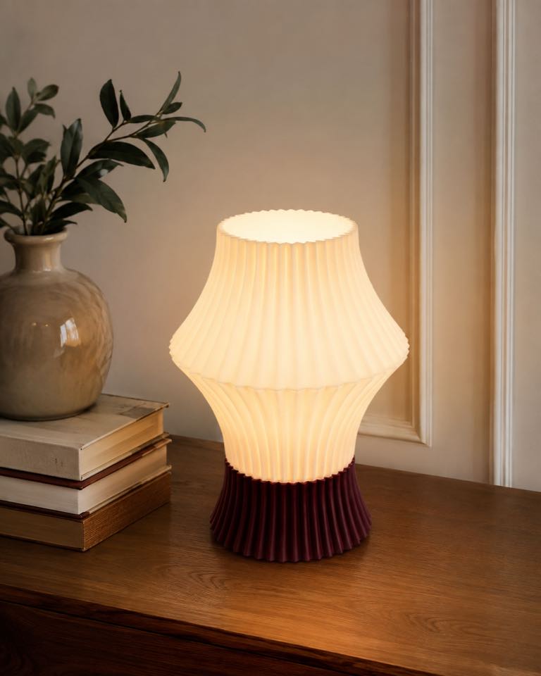 Taurus table lamp close detail